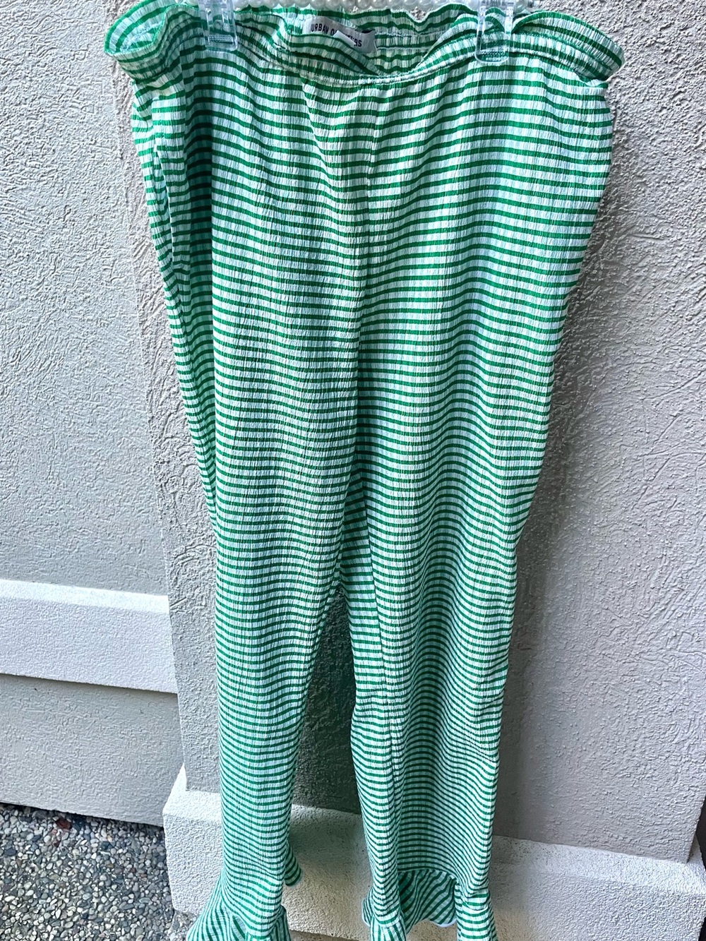 Urban Outfitters Green & White gingham  ruffle hem Pants with pockets.